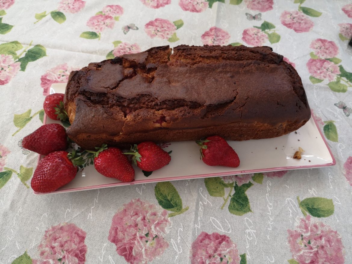 Сладък хляб с ягоди