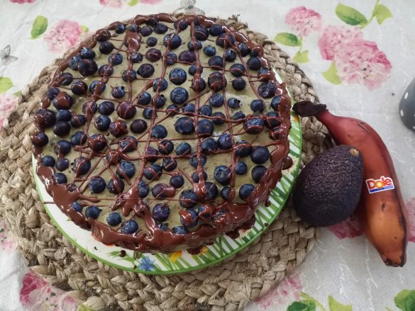 Сладкиш с банани и боровинки