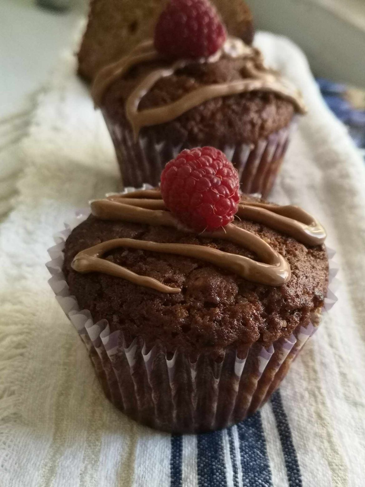 Мъфини с малини без лактоза, с типово брашно и кокосово масло.