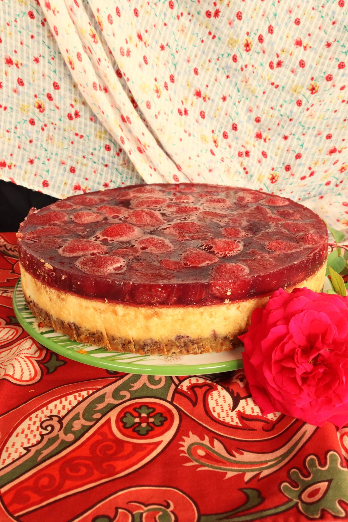 Кокосово-ягодов чийзкейк без глутен