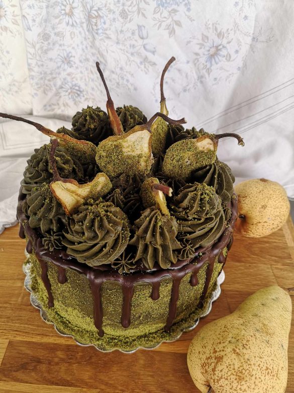 Медена торта с круши