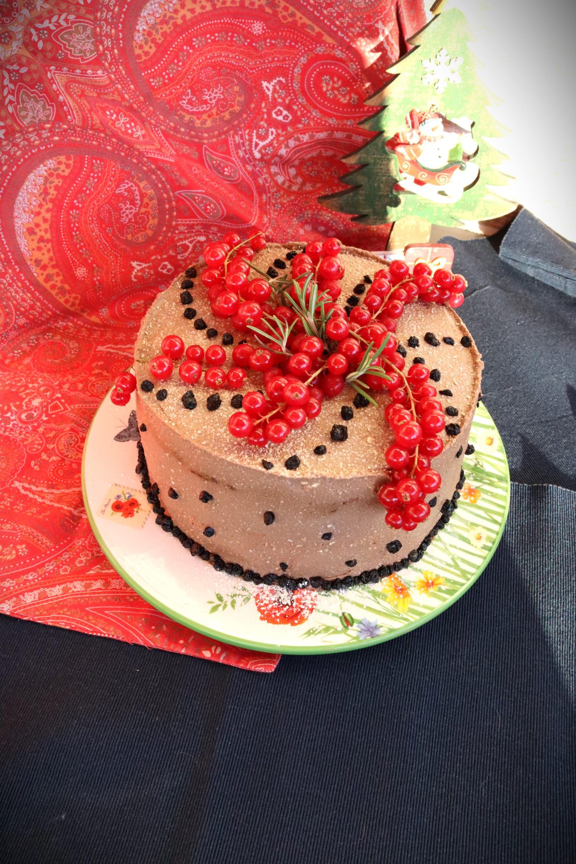 Тората с авокадо и фурми