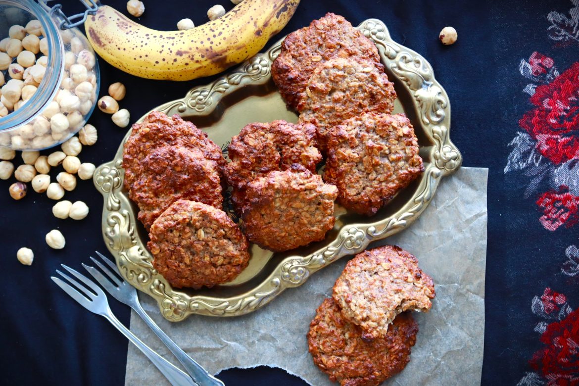 Веган бисквити с банан и тахан