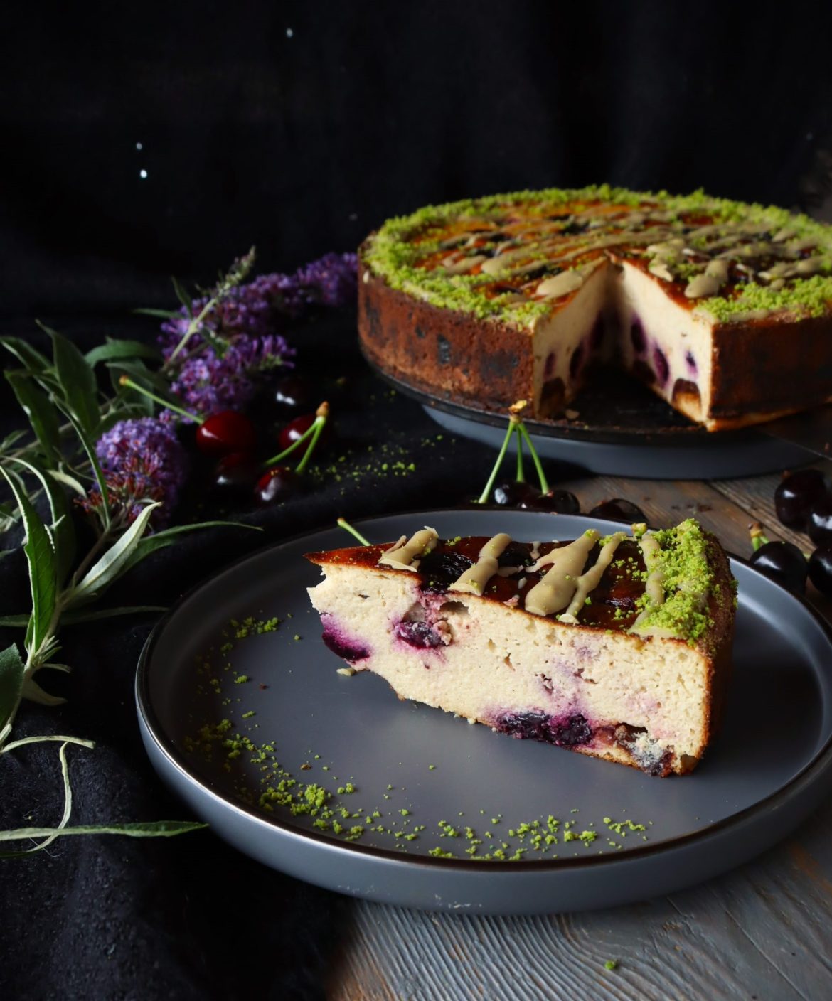 Торта с фурми far Breton