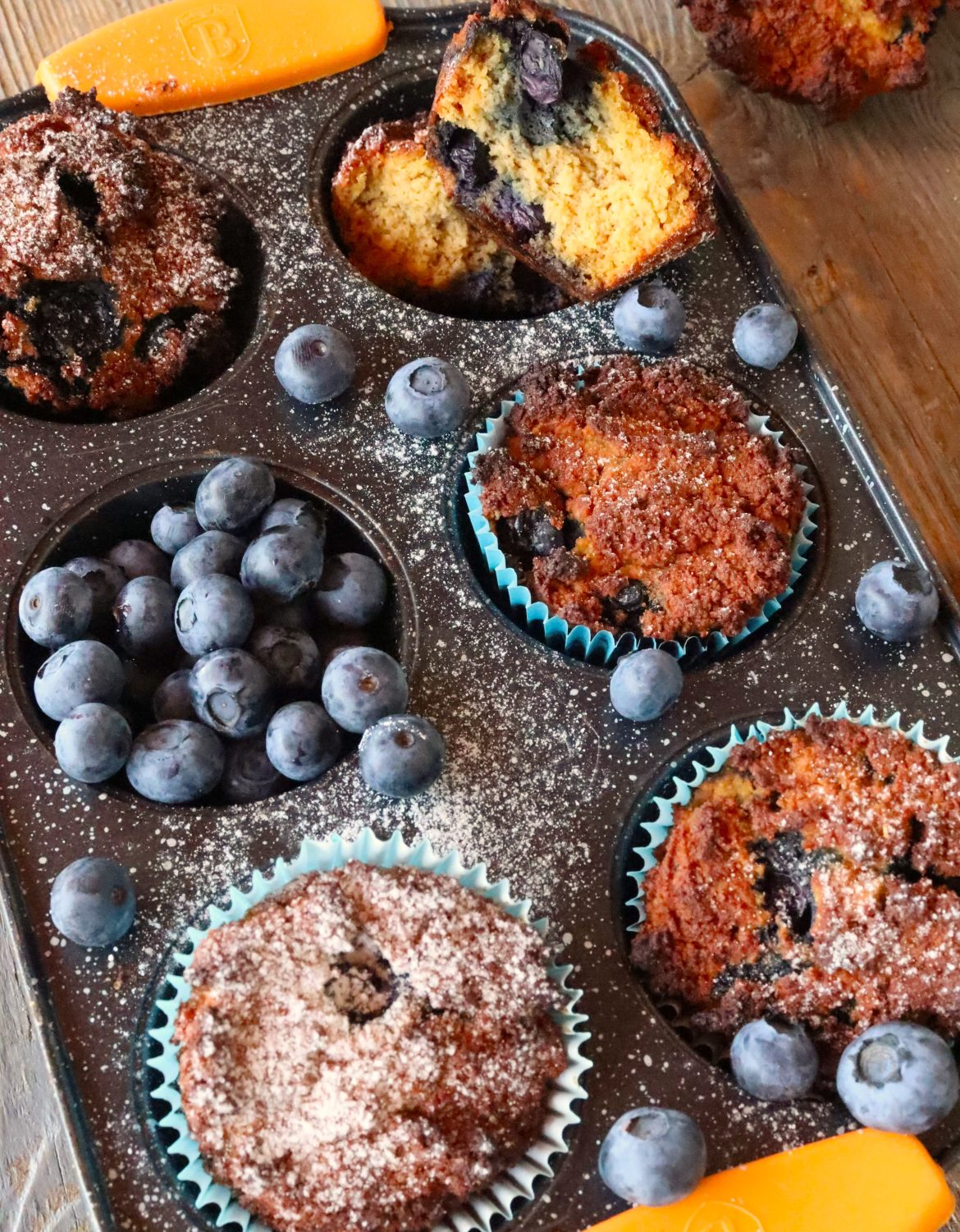 Мъфини с боровинки без захар и брашно