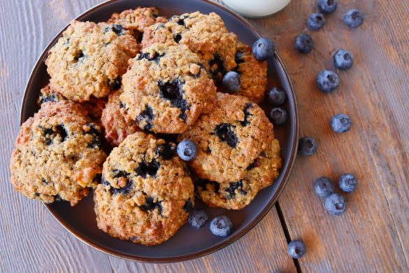 Овесени курабийки с боровинки и шоколад без глутен