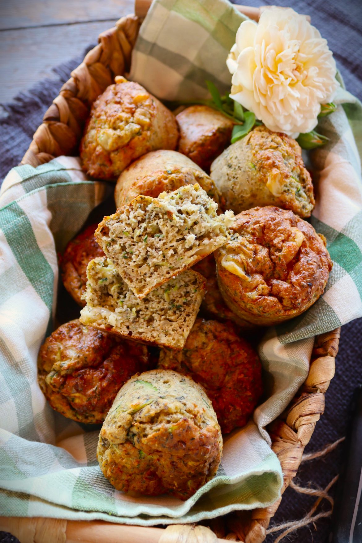 Мъфини с тиквички и моцарела без глутен Солени мъфини по зоната