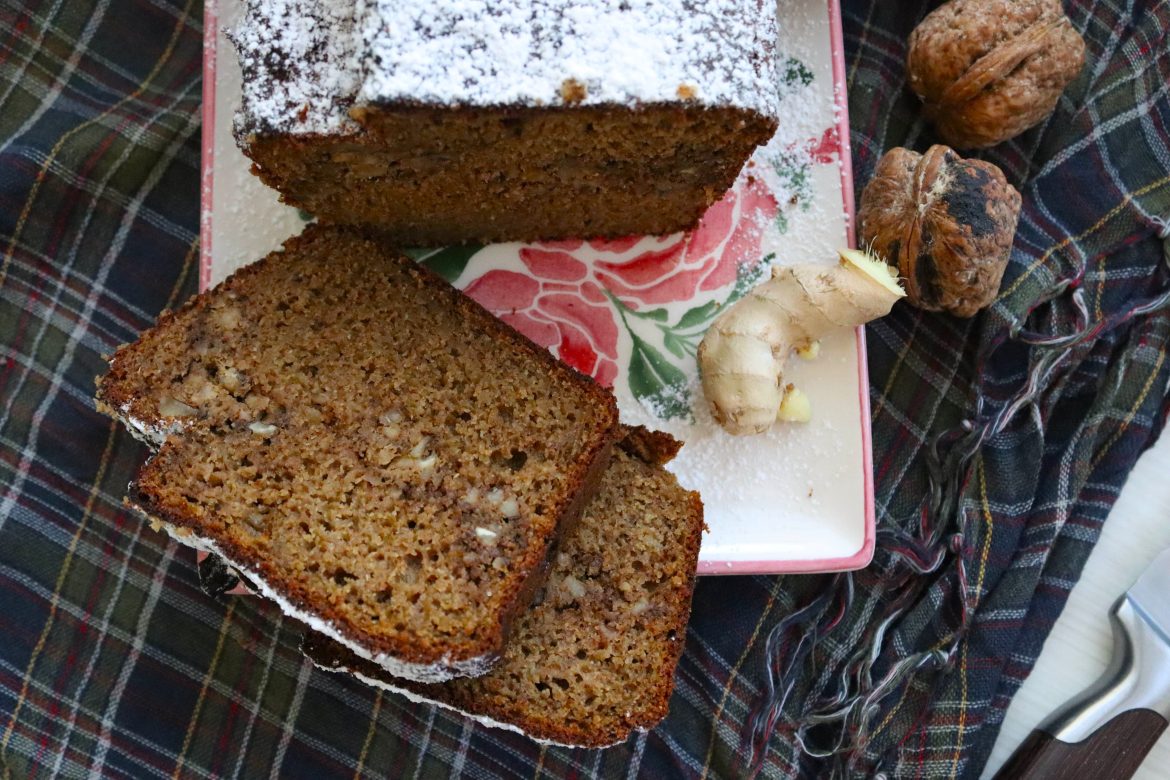 Бананов хляб без глутен с орехи и круши