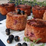 Кокосови мъфини с касис по зоната