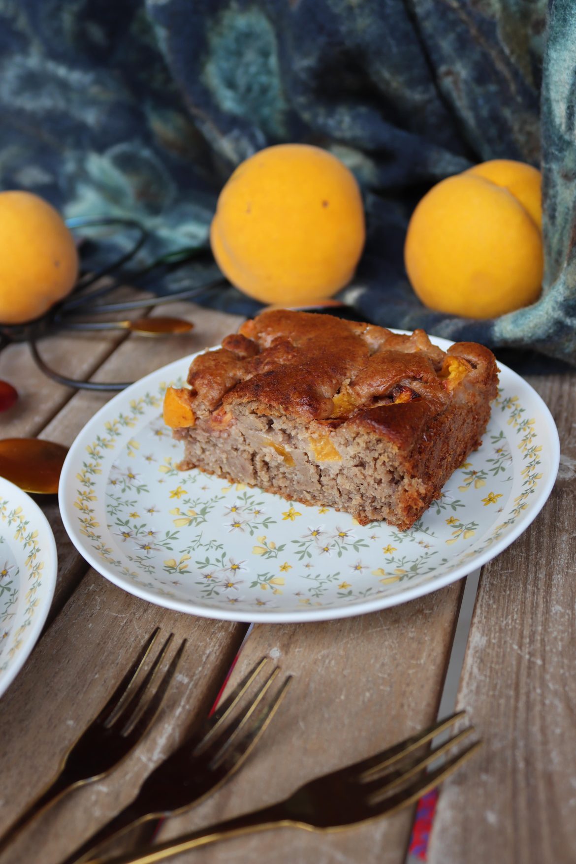 веган сладкиш с праскови без захар, без глутен, без брашно